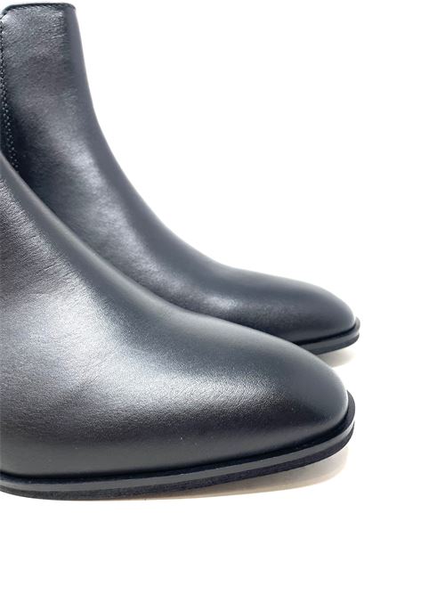 Schlanke Chelsea Boots für Damen IL LACCIO | CV47VITELLONERO